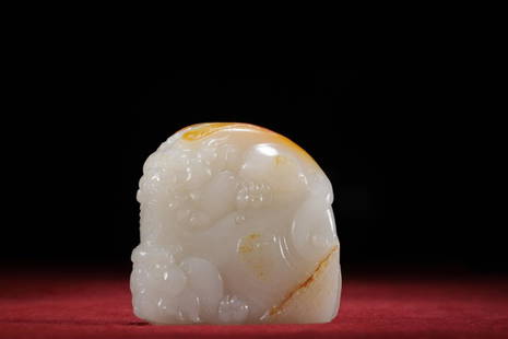 HETIAN JADE DOUBLE-AUSPICIOUS HAND PIECE: Weight 233g/ Height 2.68 in / Width 2.72 in / Thickness 1.06 in