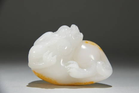 HETIAN JADE DRAGON-TURTLE HAND PIECE: Weight 236g/ Height 1.93 in / Width 2.13 in / Length 2.76 in