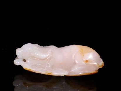 HETIAN JADE COW CARVING PIECE: Weight 126.9g/ Height 1.18 in / Length 3.46 in