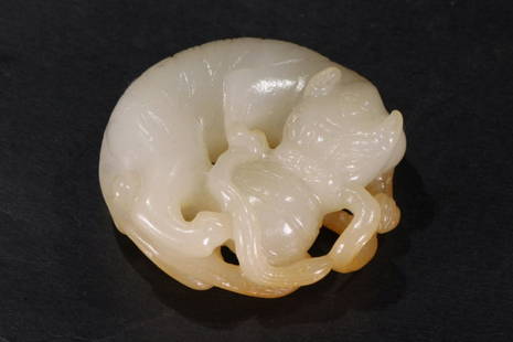 HETIAN JADE SHI'ZI'XI'QIU CARVING PIECE: Weight 80.7g/ Length 2.23 in / Width 2.21 in / Height 0.7 in