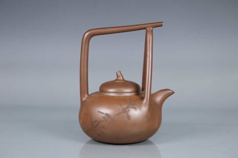 WANG'YINXIAN HANDLE ZISHA TEAPOT: Dimension (1) 7.6 in / Dimension (2) 6.02 in / Dimension (3) 5.16 in