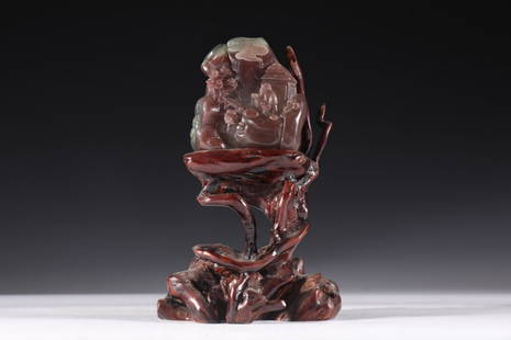 OLD AGATE FIGURE STORY ORNAMENT: Weight 152g / Height 3.19 in / Length 2.44 in / Width 0.79 in