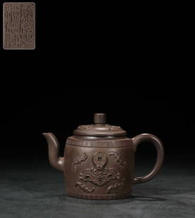 JIN'XI'SHI'JI'CHANG MADE WU'FU'LIN'MEN PALACE-LANTERN: Length 5.35 in / Width 3.39 in / Height 3.54 in