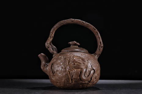OLD DUAN-MUD AUSPICIOUS DRAGON PATTERN GONG'CHUN HANDLE: Height 5.91 in / Mouth-Diameter 1.97 in