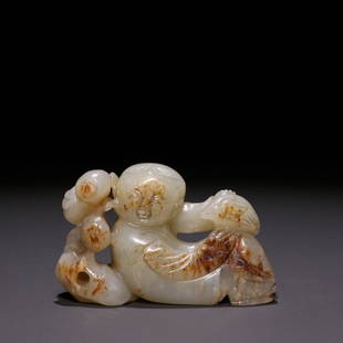HETIAN JADE TONG'ZI'BAO'XI CARVING PIECE: Weight 58.4g / Height 1.46 in / Width 2.36 in