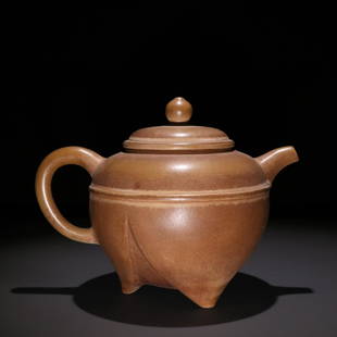 CHEN'MINGYUAN ZISHA TEAPOT: Height 5.12 in / Width 6.89 in