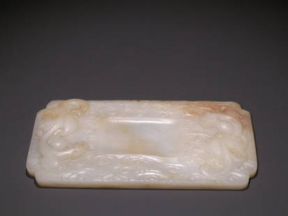 HETIAN JADE DOUBLE-DRAGON PATTERN BRUSH LICKER: Weight 355.5g / Length 6.42 in / Width 3.35 in