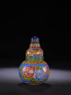 GLASSWARE OUTLINE IN GOLD COLOR-PAINTED DRAGON AND: Weight 107g / Height 3.27 in / Width 2.17 in