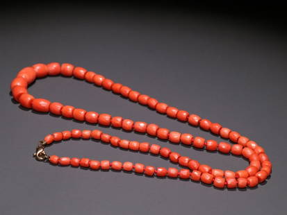 CORAL MO'MO NECKLACE: Weight 56.7g / Bead-Diameter 0.43 in