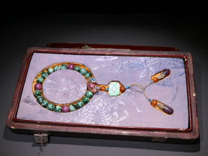 PEARL LONGEVITY PATTERN 18-BEAD HAND PIECE: Time: Qing Dynasty 17-19 Century / Weight 53.2g / Bead-Diameter 0.43 in