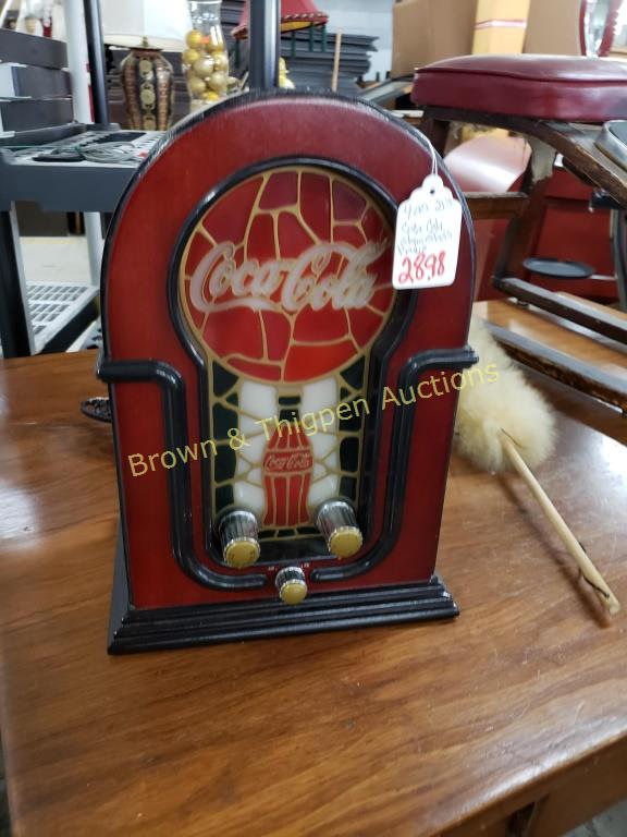 Coca-Cola Stained Glass AM-FM Radio: Coca-Cola Stained Glass AM-FM Radio