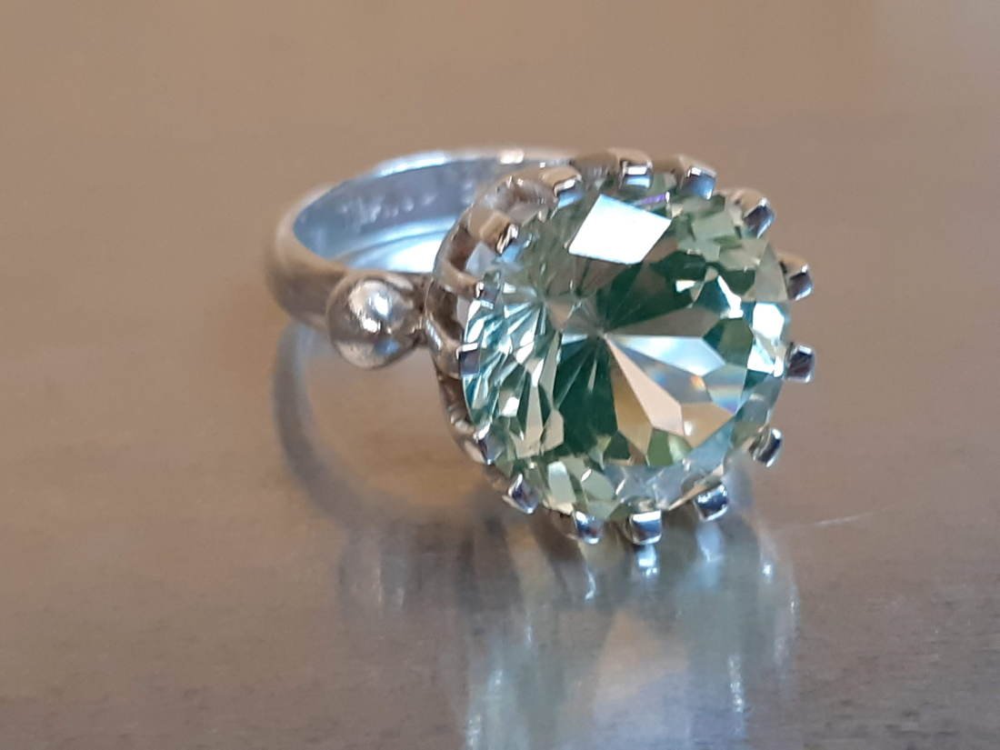 App. 6ct Mint Tourmaline Estate Ring (1 of 6)