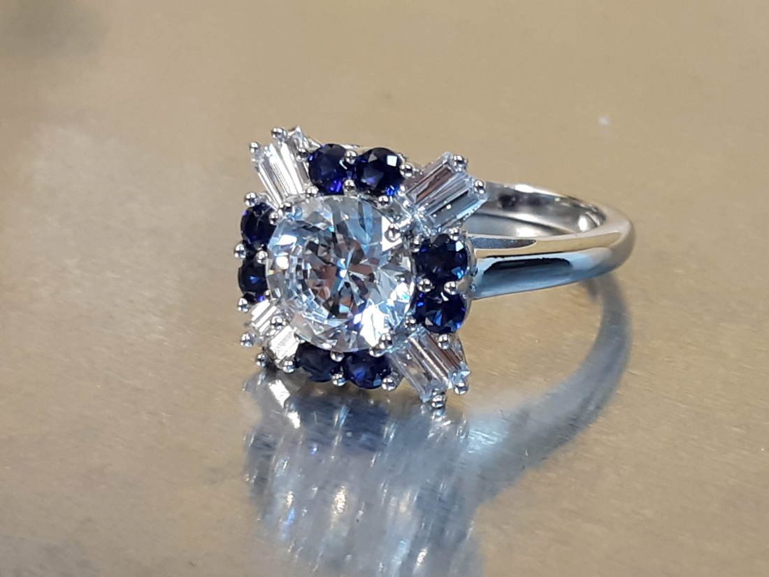 Beautiful White Sapphire Estate Ring (1 of 4)