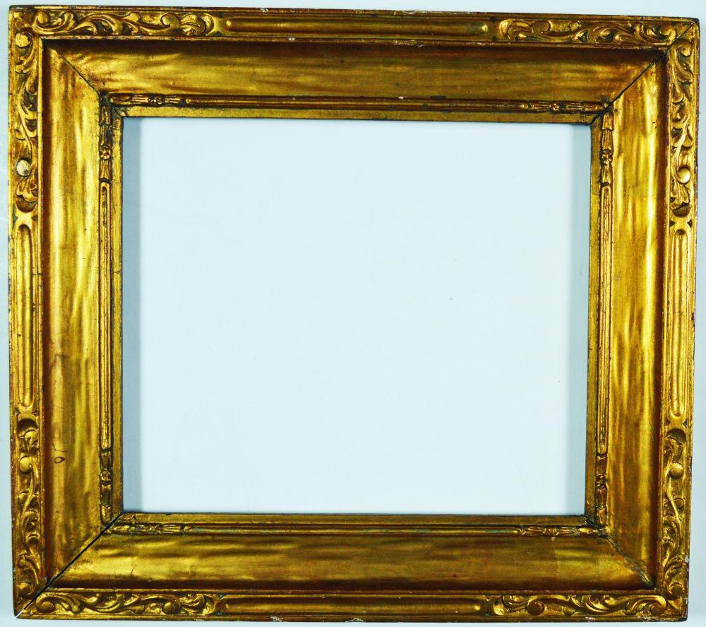 VERY FINE ANTIQUE CARVED & GILT PLEIN AIR FRAME: A very fine antique Impressionist carved and gilt plein air painting frame. This is a good, early, Newcomb Macklin style carved frame. Well made with corner spline inserts and good carved detail. Poss