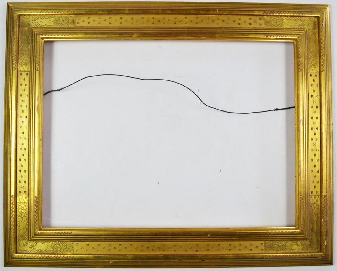 VERY FINE GILT CASSETTA  STYLE W SCRAFFITO FRAME (1 of 9)