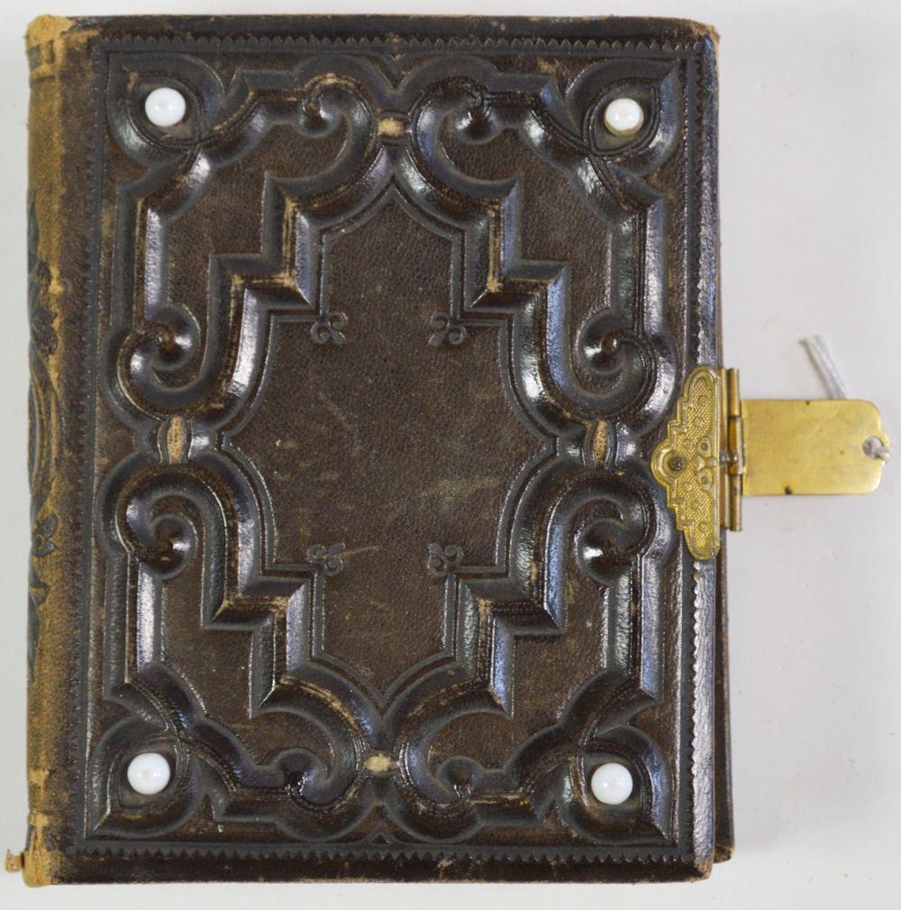 FINE ANTIQUE PHOTO ALBUM W PHOTOGRAPHS (1 of 12)