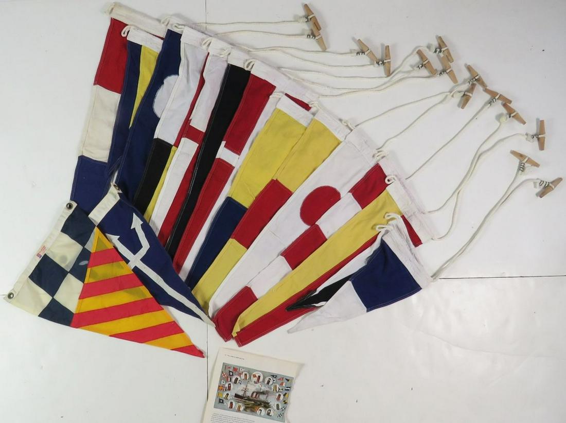 16 VINTAGE SAIL / BOAT SIGNAL FLAGS DETTRA (1 of 9)