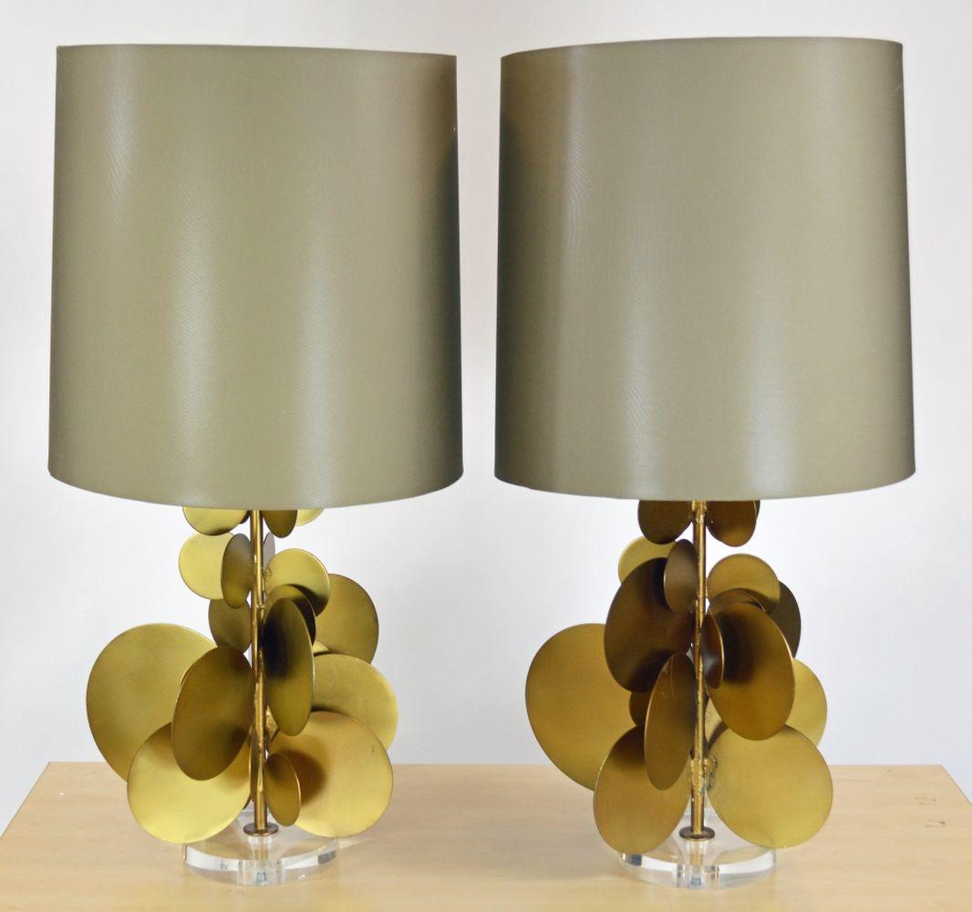 PAIR TANNER KENZIE METAL & LUCITE SCULPTURAL LAMPS (1 of 8)