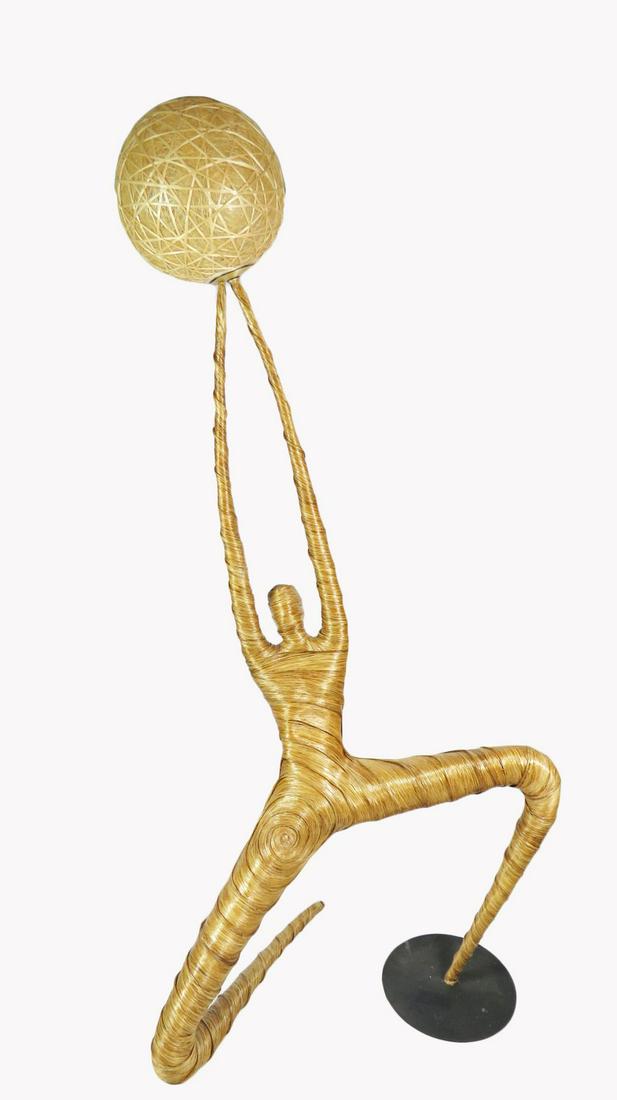 6 FOOT ABSTRACT MODERNIST SCULPTURE (1 of 8)