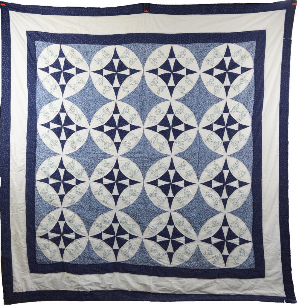 ANTIQUE HAND SEWN QUILT: A good antique hand sewn quilt. Measures: 81" x 81"