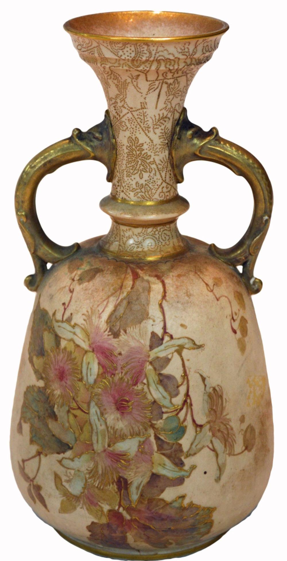 ANTIQUE DOULTON BURSLEM PORCELAIN 2 HANDLED VASE (1 of 6)