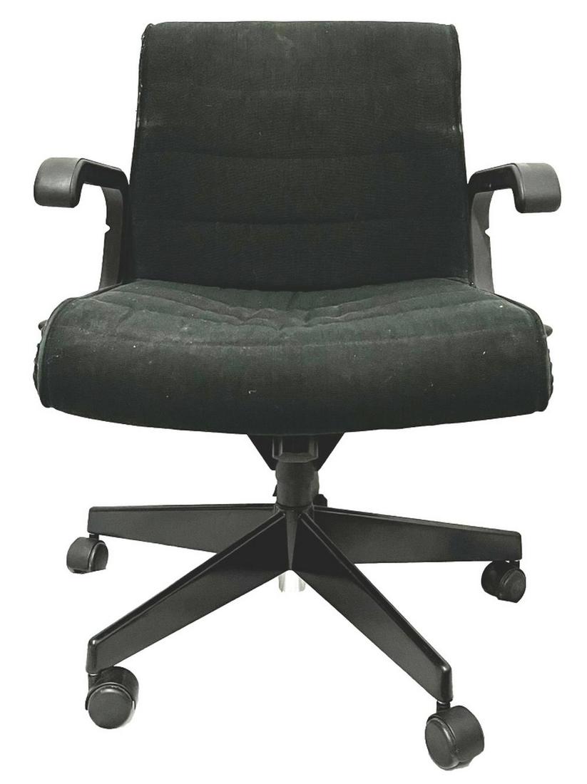 VINTAGE KNOLL RICHARD SAPPER UPHOLSTERED CHAIR: A vintage Knoll chair designed by Richard Sapper. The chair is upholstered in a ribbed fabric. Measures: H 34" x W 24" x L 18"