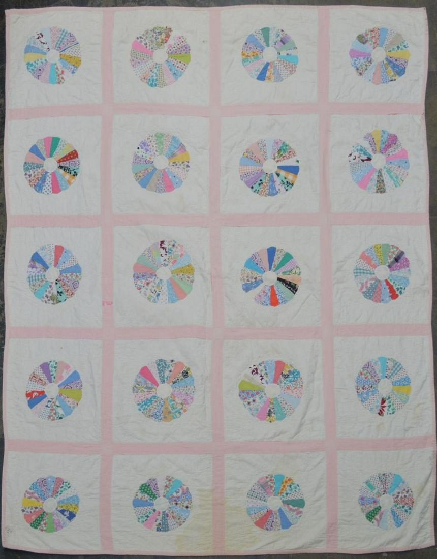 ANTIQUE / VINTAGE QUILT / QUILTED BLANKET: Antique / vintage hand sewn quilt. Americana textile work. Measures: 80" x 64"