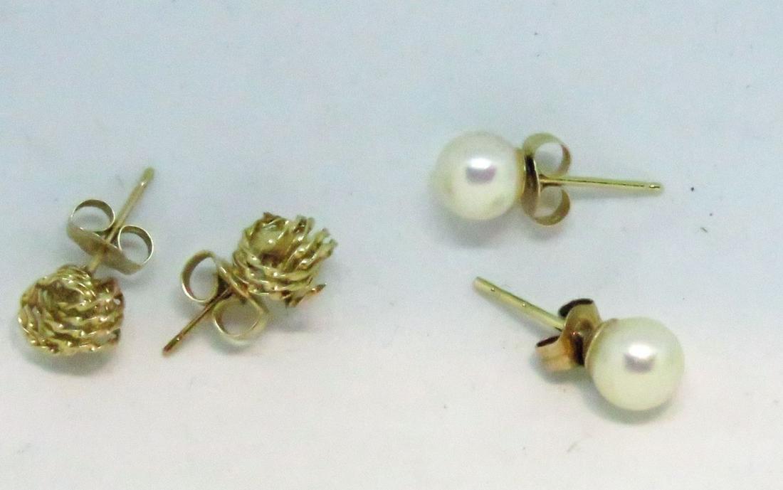 2 PAIRS EARRINGS 14K GOLD STUD AND PEARL (1 of 6)