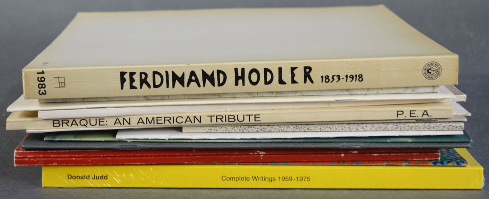 LOT OF ART REFERENCE CATALOLOGUES AND BOOKS (1 of 5)