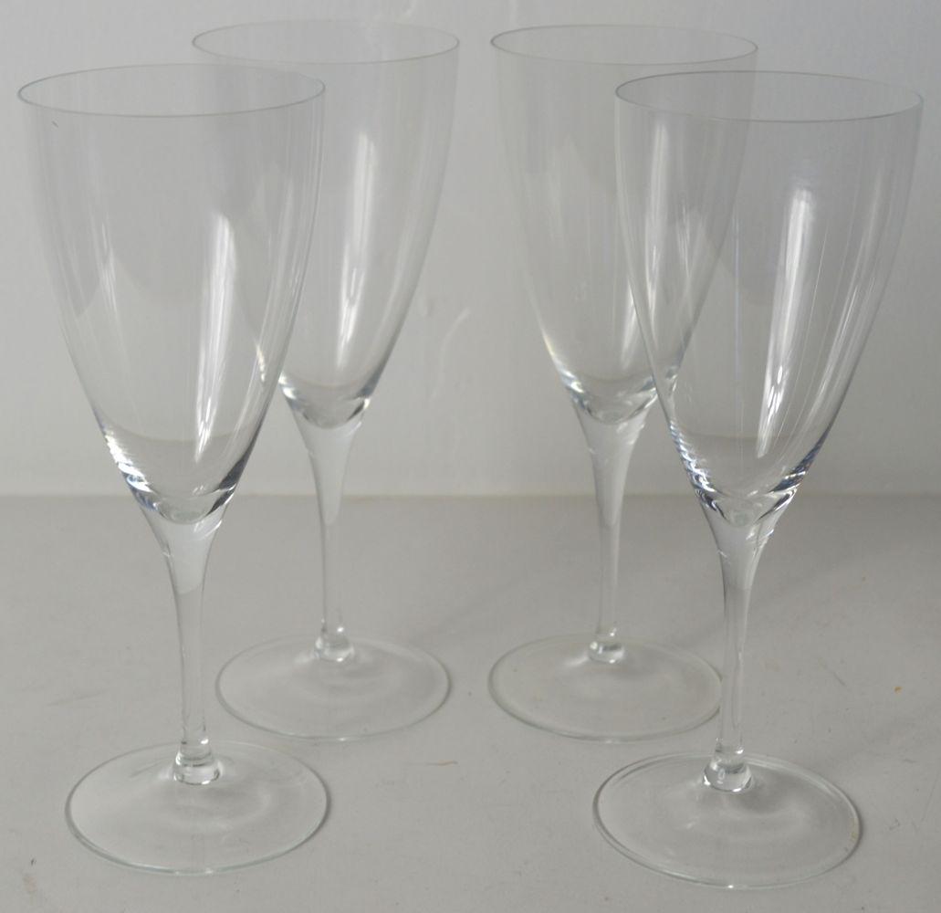 SET 12 ROSENTHAL STUDIO LINIE LINE WINE GLASSES: A set of 12 (4 shown in photos) Rosenthal Studio line (Linie) crystal wine glasses. Marked / signed to base, as seen in photographs. Measures: H 8 1/2" x W 3 1/4"
