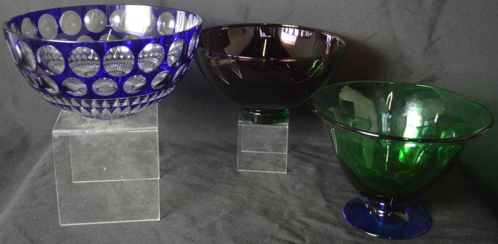 3 ART GLASS CRYSTAL BOWLS ONE SIGNED ORREFORS (1 of 7)