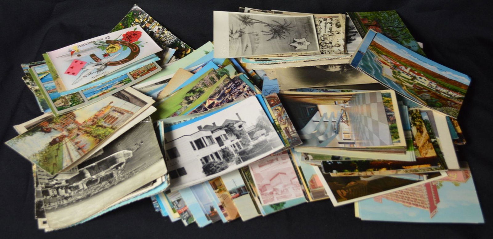 VINTAGE POSTCARD LOT (1 of 6)