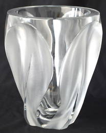 LALIQUE LARGE ART GLASS VASE SIGNED