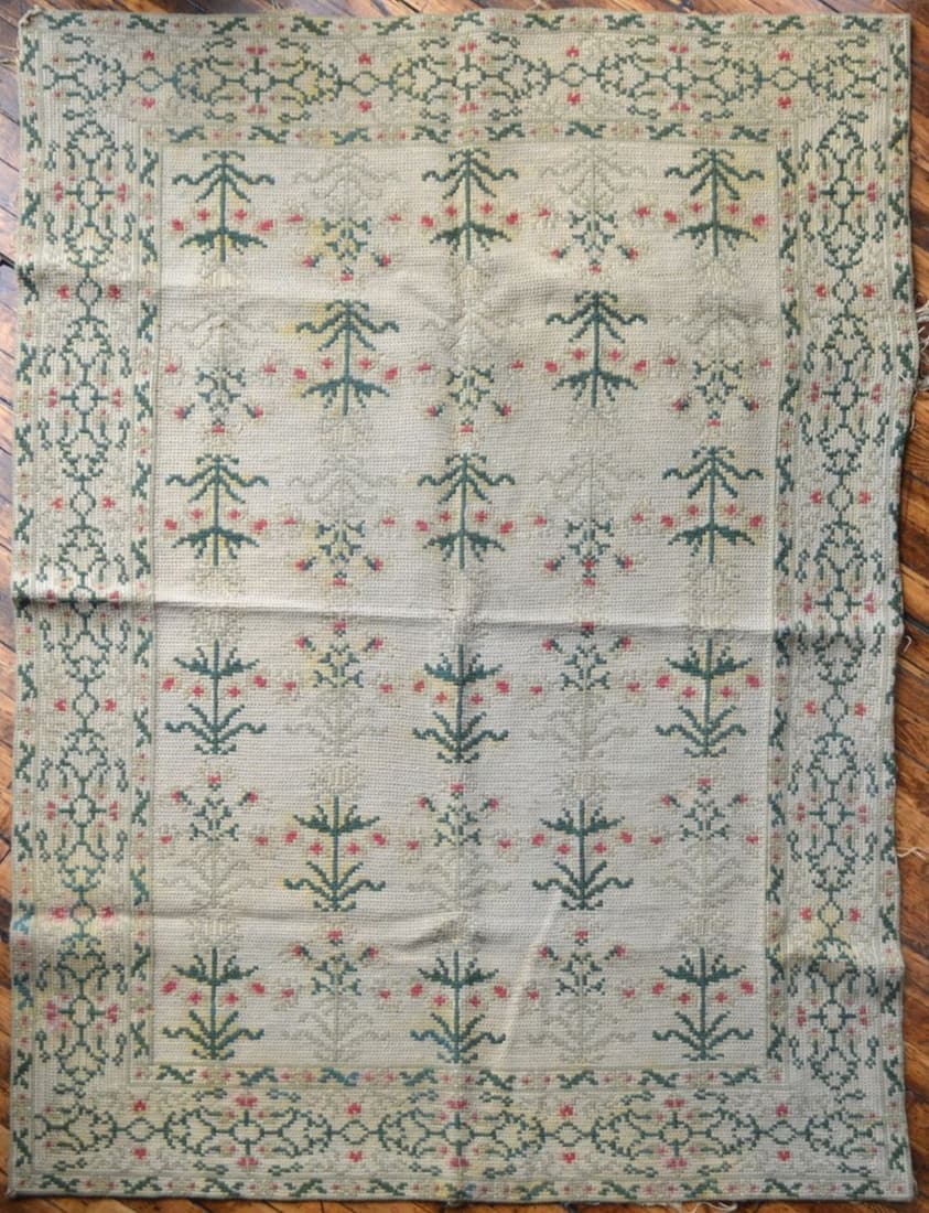 ANTIQUE AMERICAN FOLK ART HOOKED RUG (1 of 7)