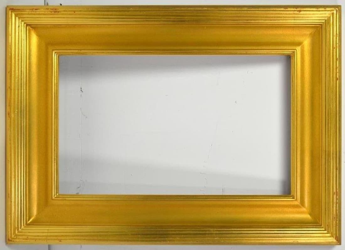 REEDED EDGE GILT COVE IMPRESSONIST PAINTING FRAME: A good reeded edge gilt cove painting frame. A good vintage American Impressionist frame. Measures: 27" x 19 1/2" Rabbet: 19 1/2" x 12"