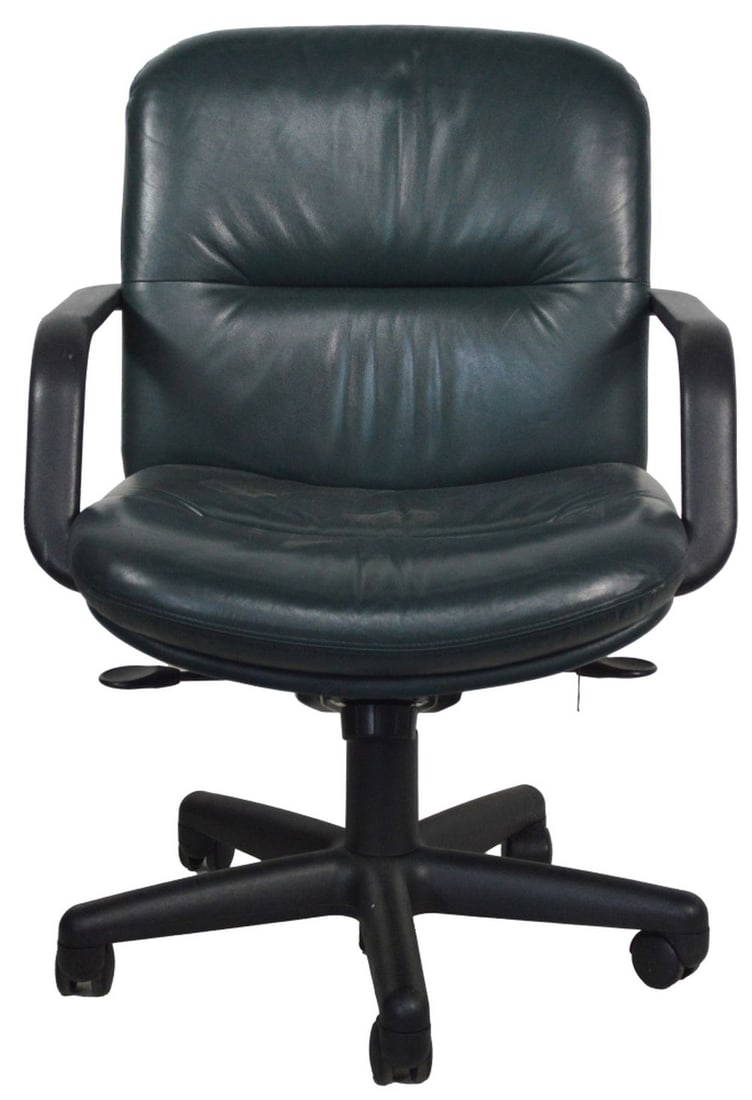 Tufted / Bolstered Leather Executive Office Chair Auction