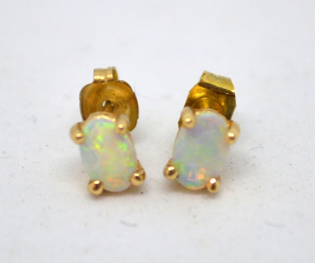 PAIR OPAL EARRINGS W 14K GOLD SETTING (1 of 4)
