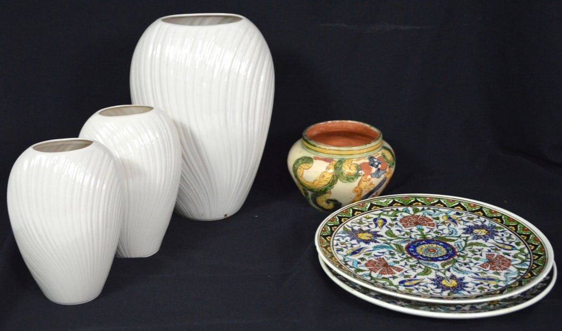 PORCELAIN GROUPING IZNIK LENOX MAJOLICA REDWARE (1 of 9)