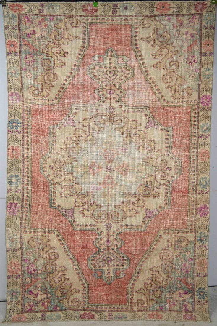 Antique Oriental Carpet Auction