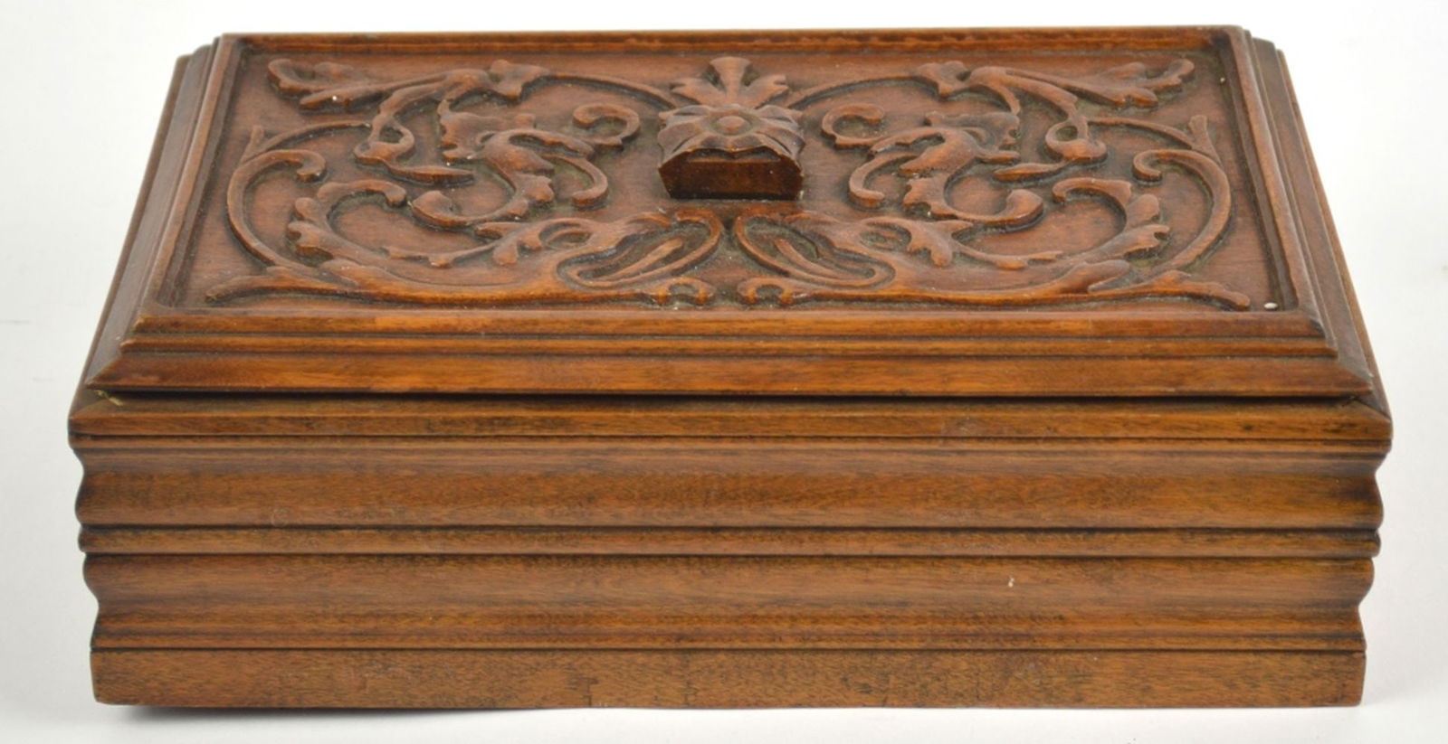 RELIEF CARVED AND FIGURED KEEPSAKE BOX (1 of 7)