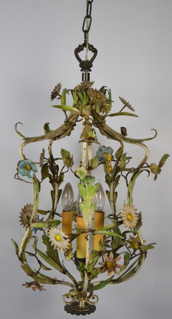 FRENCH ANTIQUE POLYCHROME TOLE CHANDELIER (1 of 10)