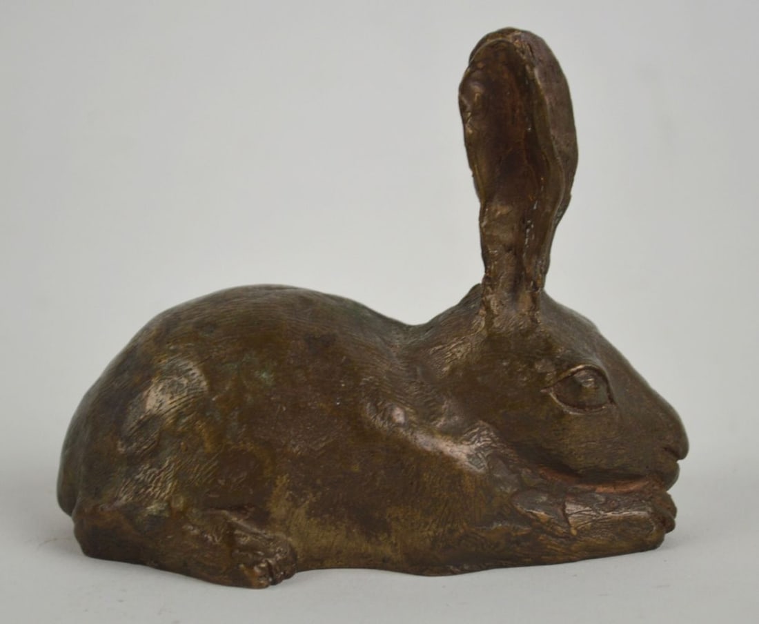 FINE BRONZE RABBIT SCULPTURE (1 of 4)