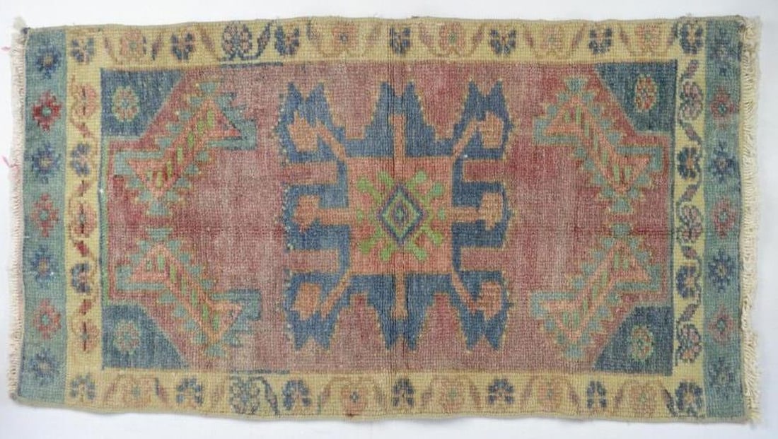 ANTIQUE / VINTAGE ORIENTAL CARPET RUG MAT (1 of 6)