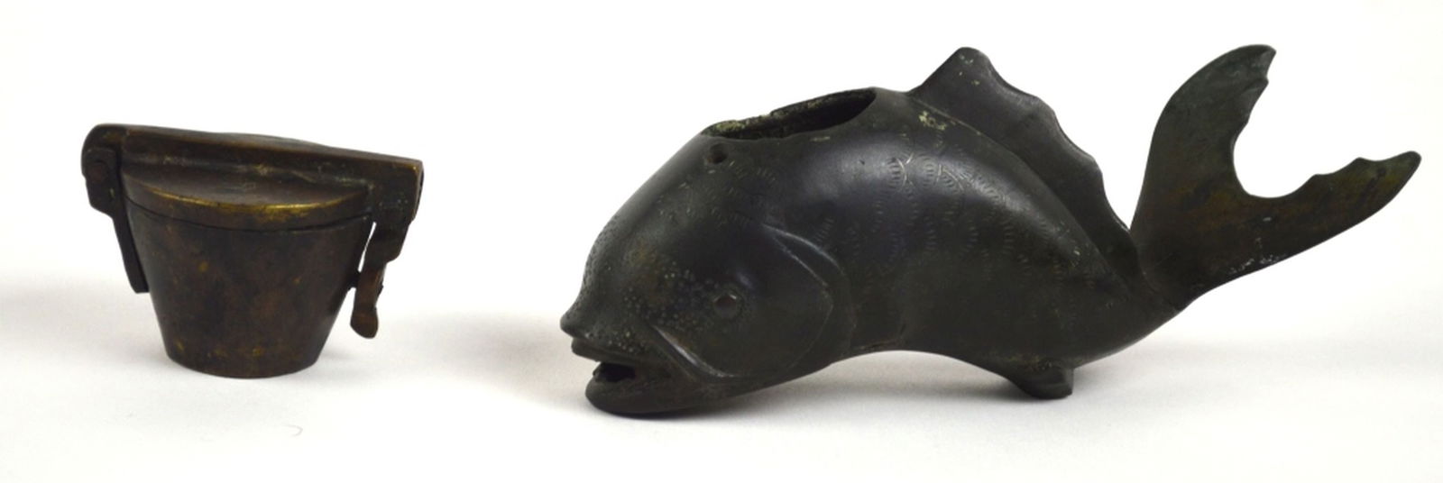 ANTIQUE JAPANESE KOI SCULPTURE & BRASS WEIGHTS (1 of 7)