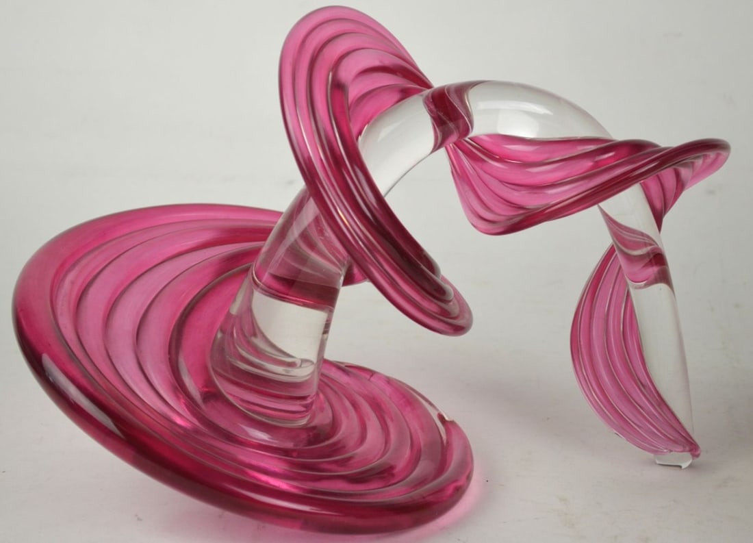 THOMAS SCHARMAN BUECHNER ATTR. GLASS SCULPTURE: Thomas Scharman Beuchner (attributed) 1926-2010. A modernist art glass sculpture- see Heechee Probe. The work does not appear to be signed. Note: Buechner was the founding director of the Corning Muse