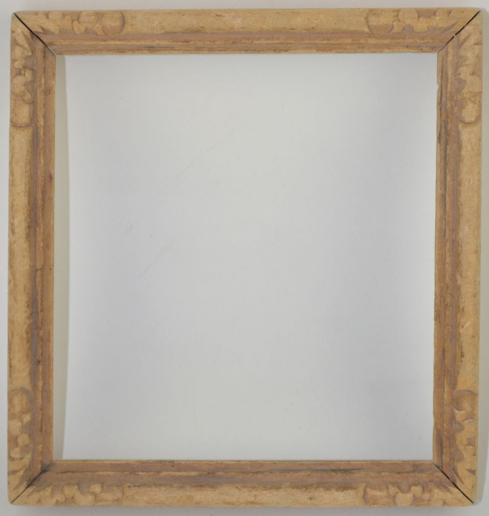 MINIATURE CARVED HEYDENRYK WOOD PAINTING FRAME (1 of 3)