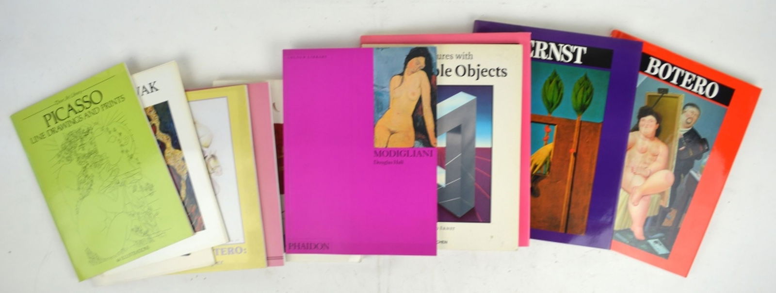 LOT OF ART REFERENCE AND DISPLAY BOOKS (1 of 4)