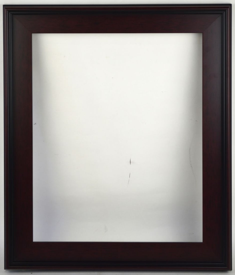 PLEIN AIR MAHOGANY FINISH PAINTING FRAME: An attractive contemporary plein air painting frame with a mahogany finish. Standard size. Measures: 24 3/4" x 20 3/4" Rabbet: 16" x 20"