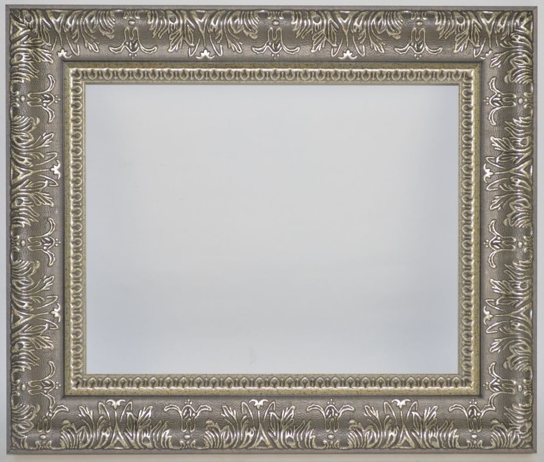 SILVERED ITALIANESQUE PAINTING FRAME: A contemporary silvered gilt finish Italianesque painting frame. Measures: 16" x 19" Rabbet: 11" x 14"