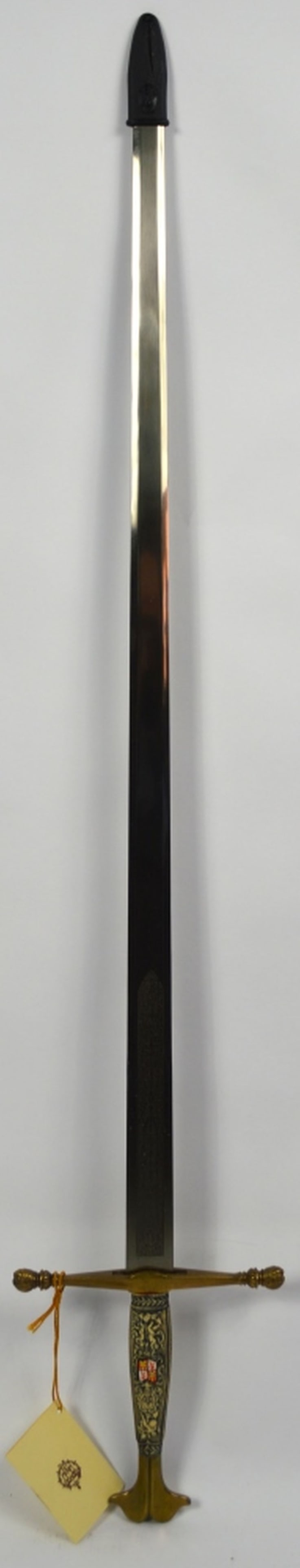 CHARLES V MODEL STEEL BROADSWORD (1 of 6)